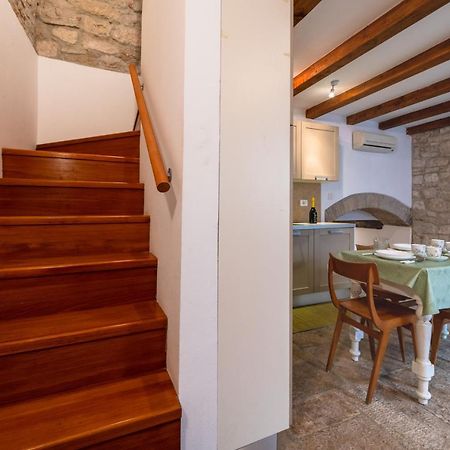Apartment Blue Bay Free Parking Ровінь Екстер'єр фото